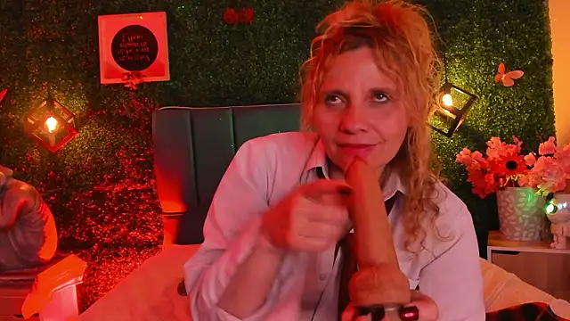 Evangelyne_rose 网络视讯表演