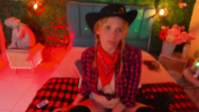 Evangelyne_rose's Webcam Show