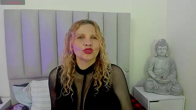 Evangelyne_rose's Live XXX Chat