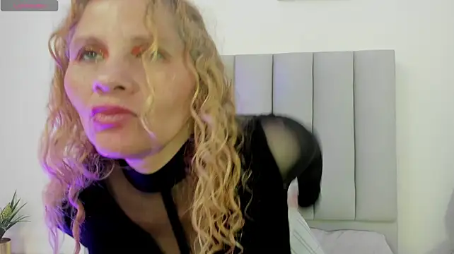 Evangelyne_rose XXX чат на живо
