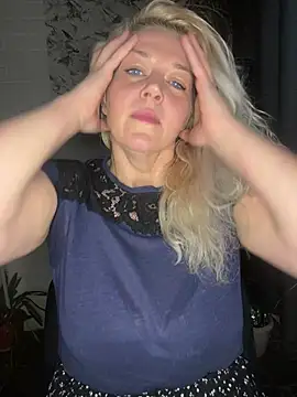 Show de JenniferCarmen na webcam