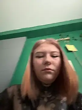 Show modela FionaMurr na web-kameri
