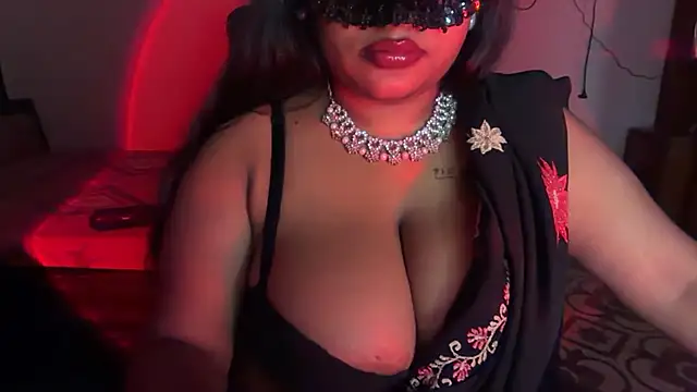 HEZALNUT live XXX chat