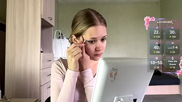 ZaidaSchwartenn Webbikameraesitys