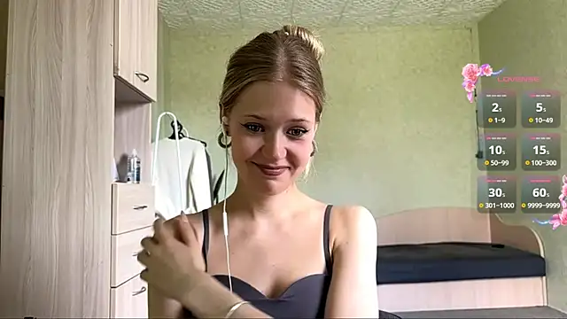 ZaidaSchwarten webcam show