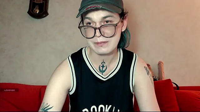 Show modela Steve_q na web-kameri