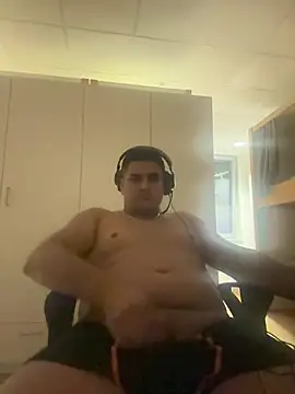 csoki18's Webcam Show