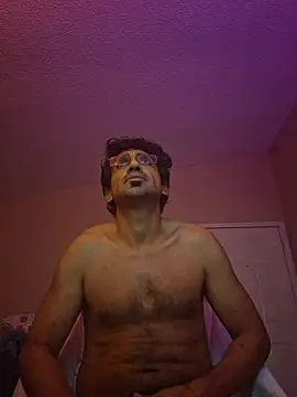 _Ramone666 Adlı Modelin Canlı Sohbet Odası