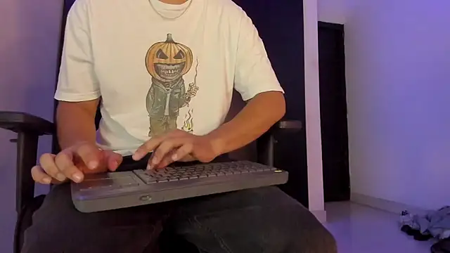 Liam_Mateoのウェブカメラショー
