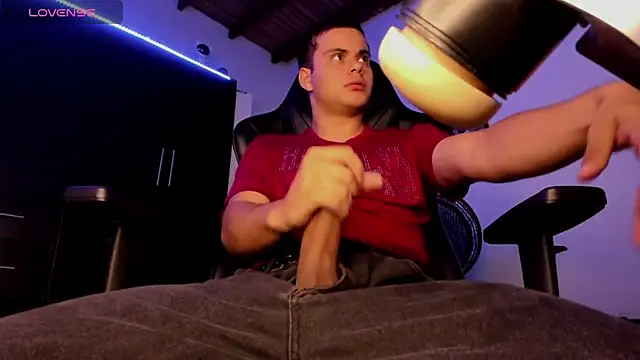 Liam_Mateo Pertunjukan Webcam