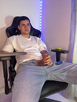 Liam_Mateo Webcam show