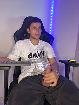 عرض كام Liam_Mateo
