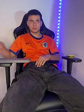 Liam_Mateo Adlı Modelin Web Kamerası Şovu