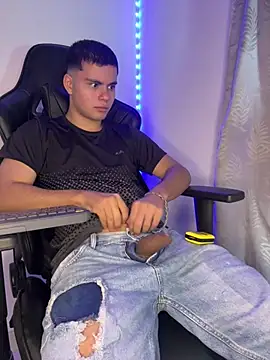 Liam_Mateoのウェブカメラショー