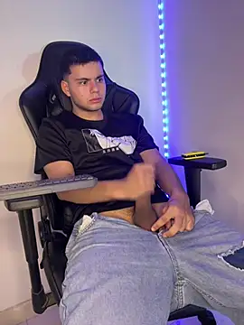 Liam_Mateo Adlı Modelin Web Kamerası Şovu