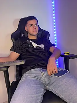 Liam_Mateo Pertunjukan Webcam