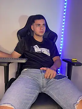 Liam_Mateo Webcam show