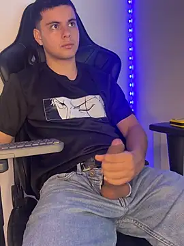 عرض كام Liam_Mateo