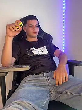 הופעת וובקאם של Liam_Mateo