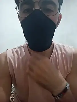 Aminosh Pertunjukan Webcam