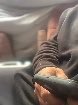 Ldnick69 Show in webcam