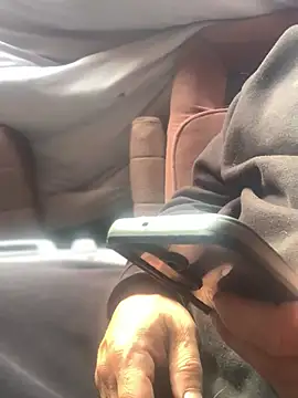Ldnick69 Show in webcam