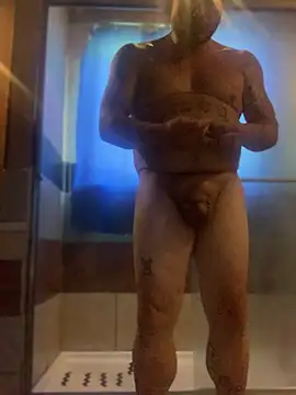 Ldnick69 Show in webcam