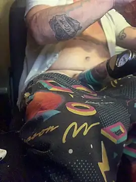 Ldnick69's Webcam Show