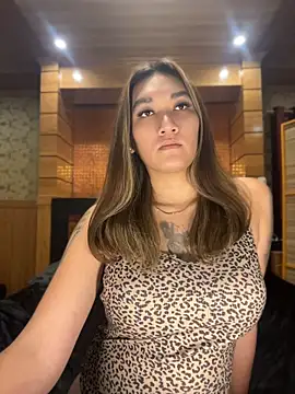 Show modela cuntyslut_lexie na web-kameri