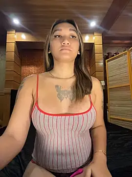 הופעת וובקאם של cuntyslut_lexie