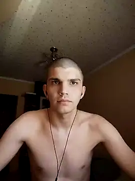 عرض كام BradPierce