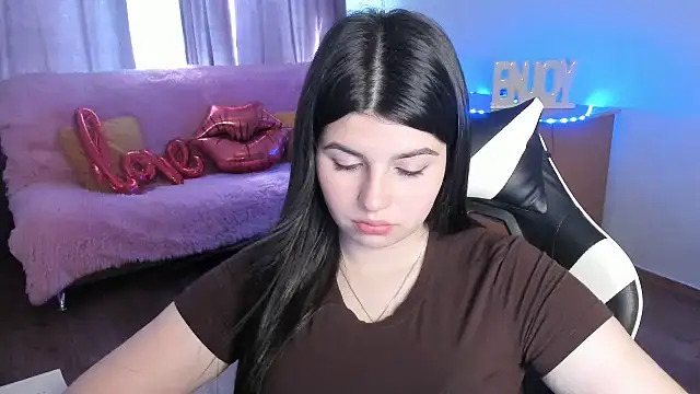 KisaModel's Live XXX Chat