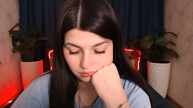 KisaModel's Live XXX Chat