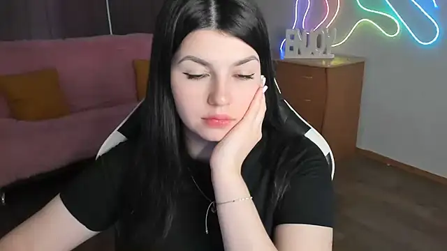 KisaModel's Live XXX Chat