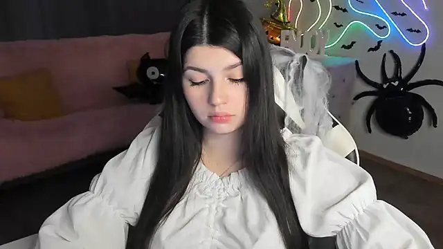 KisaModel's Live XXX Chat