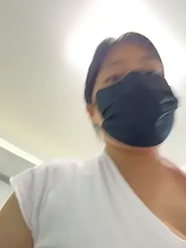qwe522522 Show Webcam