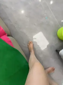 qwe522522's Webcam Show