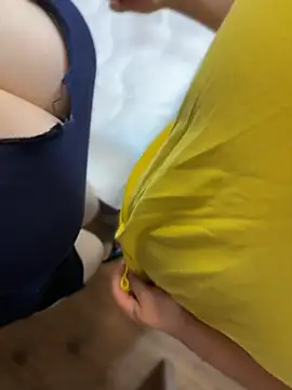 qwe522522's Webcam Show