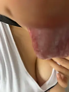 qwe522522 Webcam-Show