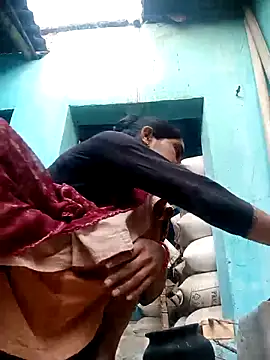 Pokazy przed kamerką – Chayna_singh