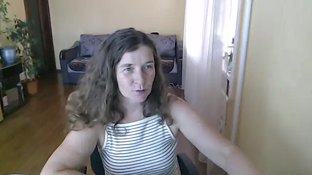 Chat +18 de SofiaBoone ao vivo