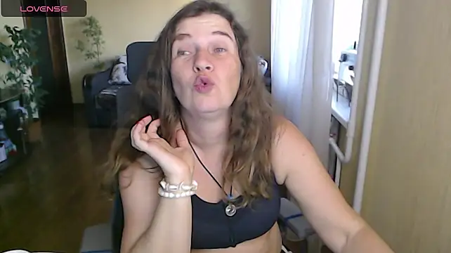 SofiaBoone's Live XXX Chat