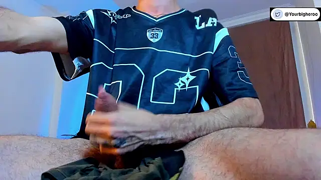 _YOURHERO's Webcam Show