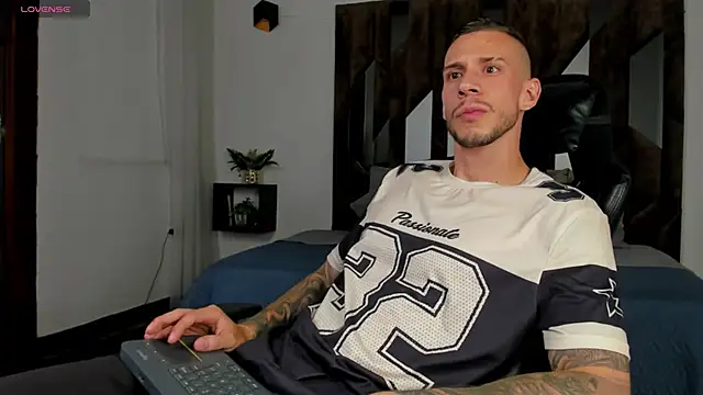 Chat XXX ao vivo de J_king__