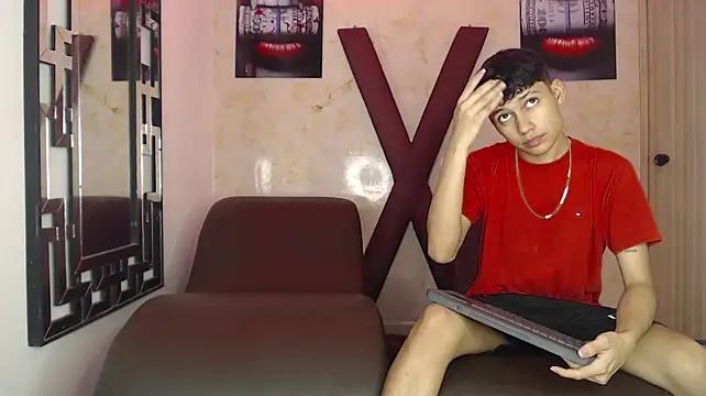 HORNY_PRETTY webkamerás műsora
