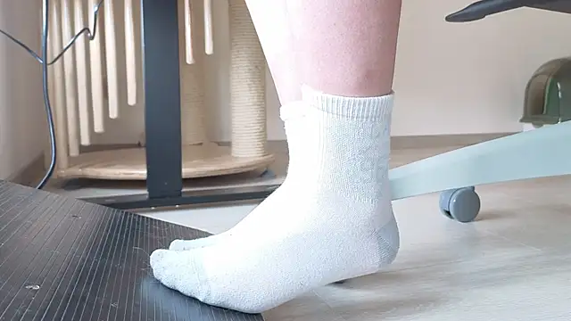 Feetbeth: διαδικτυακό σόου στην κάμερα