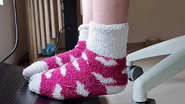 Feetbeth: διαδικτυακό σόου στην κάμερα