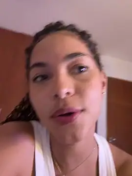 Chat +18 de AkiraY10 ao vivo