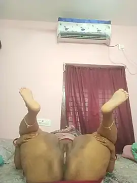 sarala_telugu's Webcam Show