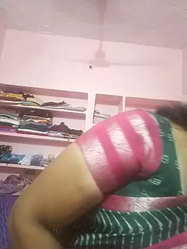 Show modela sarala_telugu na web-kameri